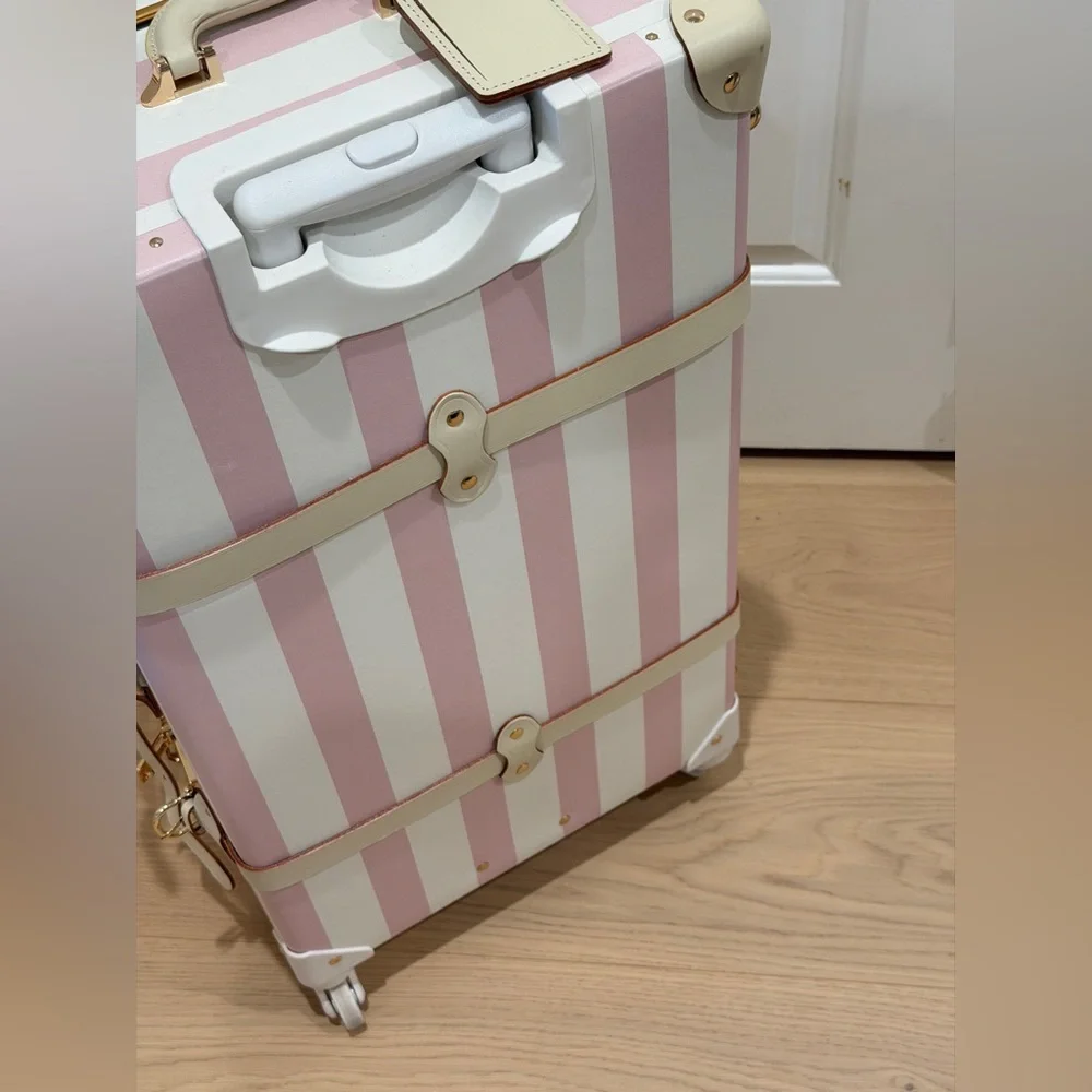 New Steamline luggage pink stripe  suitcase Check in spinner - Picture 3 of 6